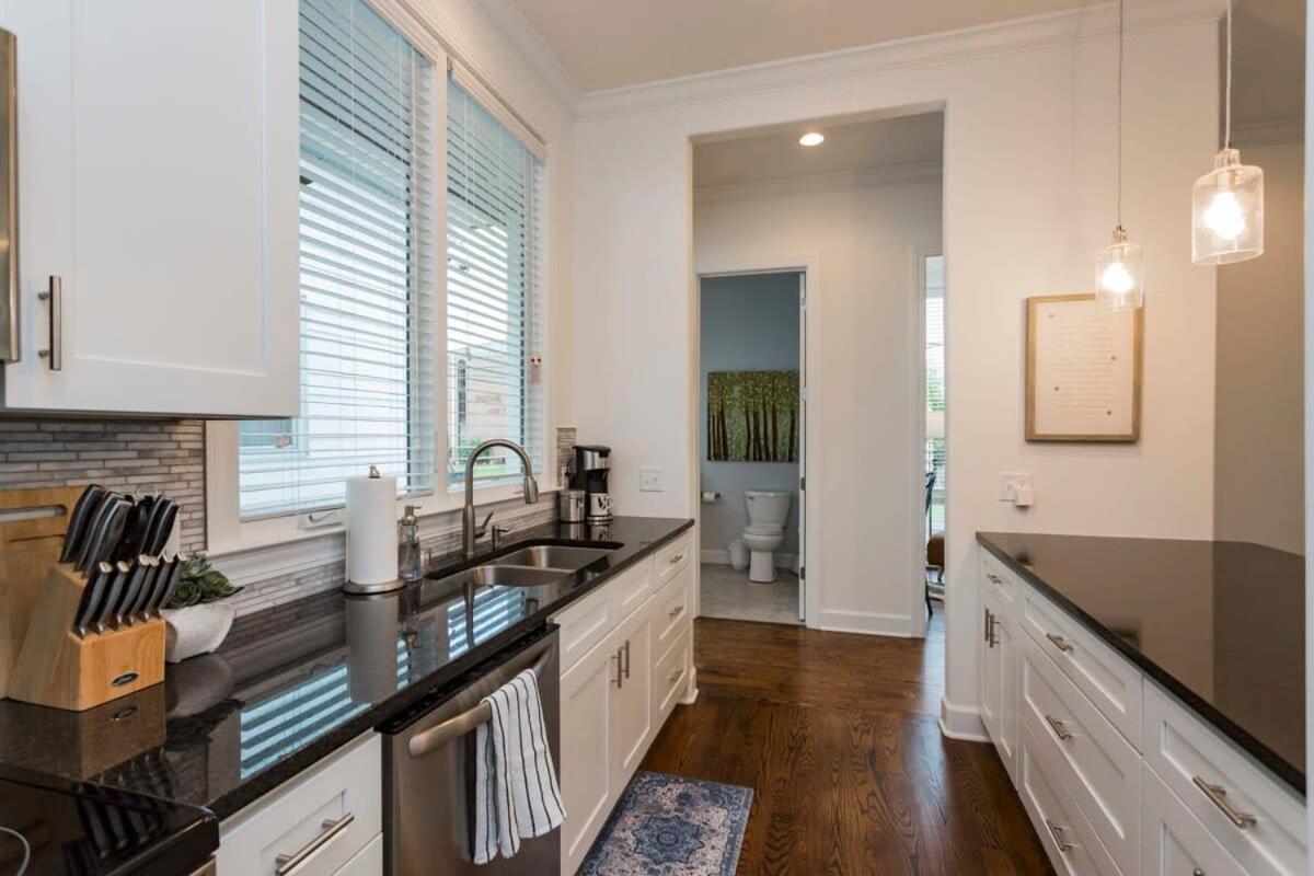 Holiday home Relaxing In East Nash Walk To Shops And Cafes