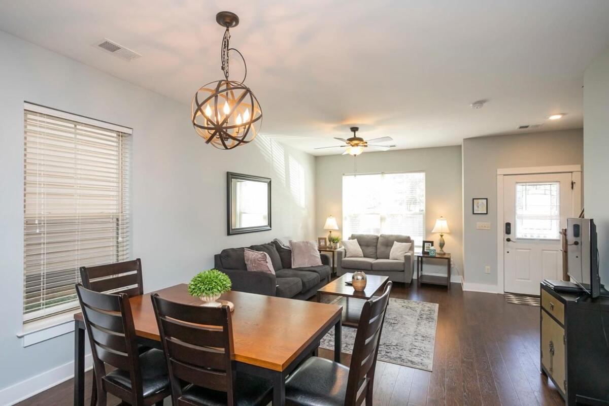 Relaxing 2 Bd 2 5 Ba Base