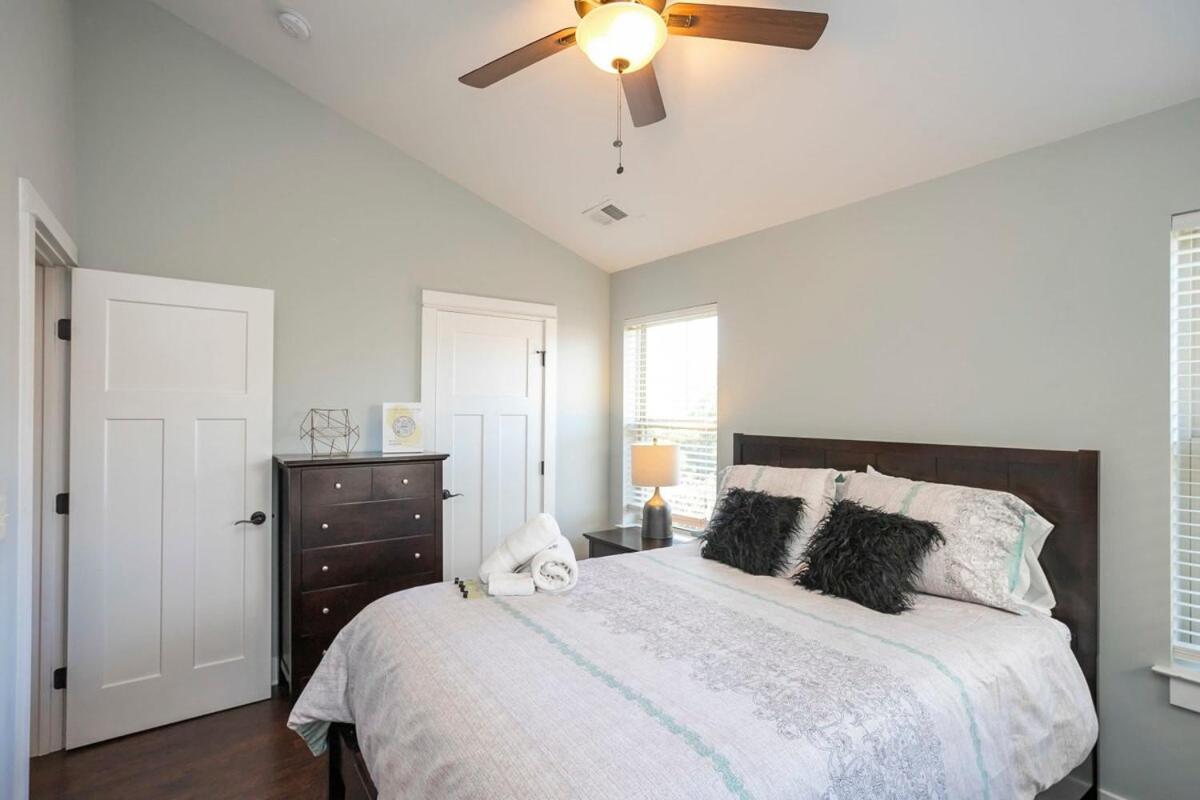 Relaxing 2 Bd 2 5 Ba Base Holiday home