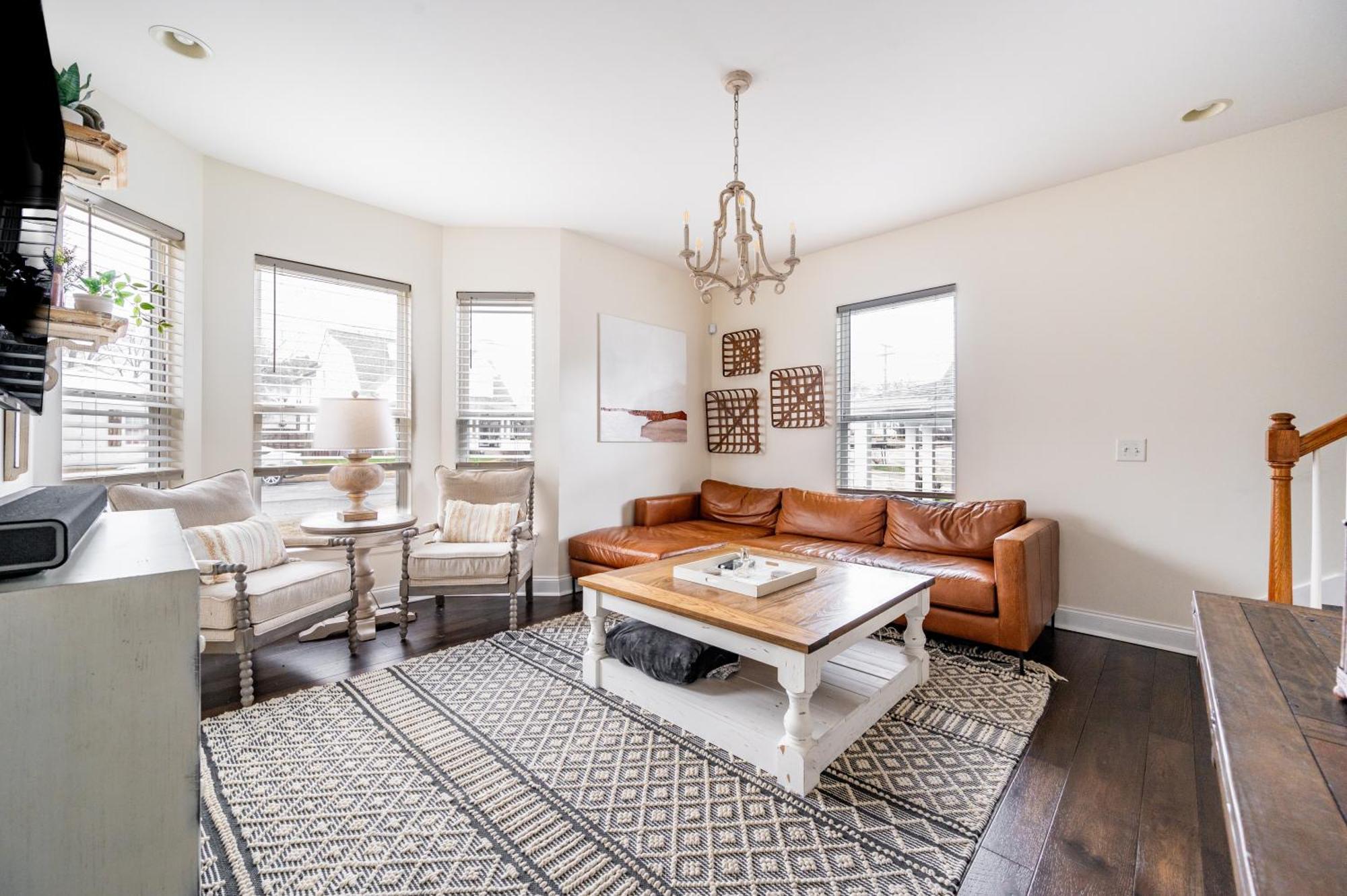 Holiday home Cozy Remodeled House With Views - Prime Location Nashville