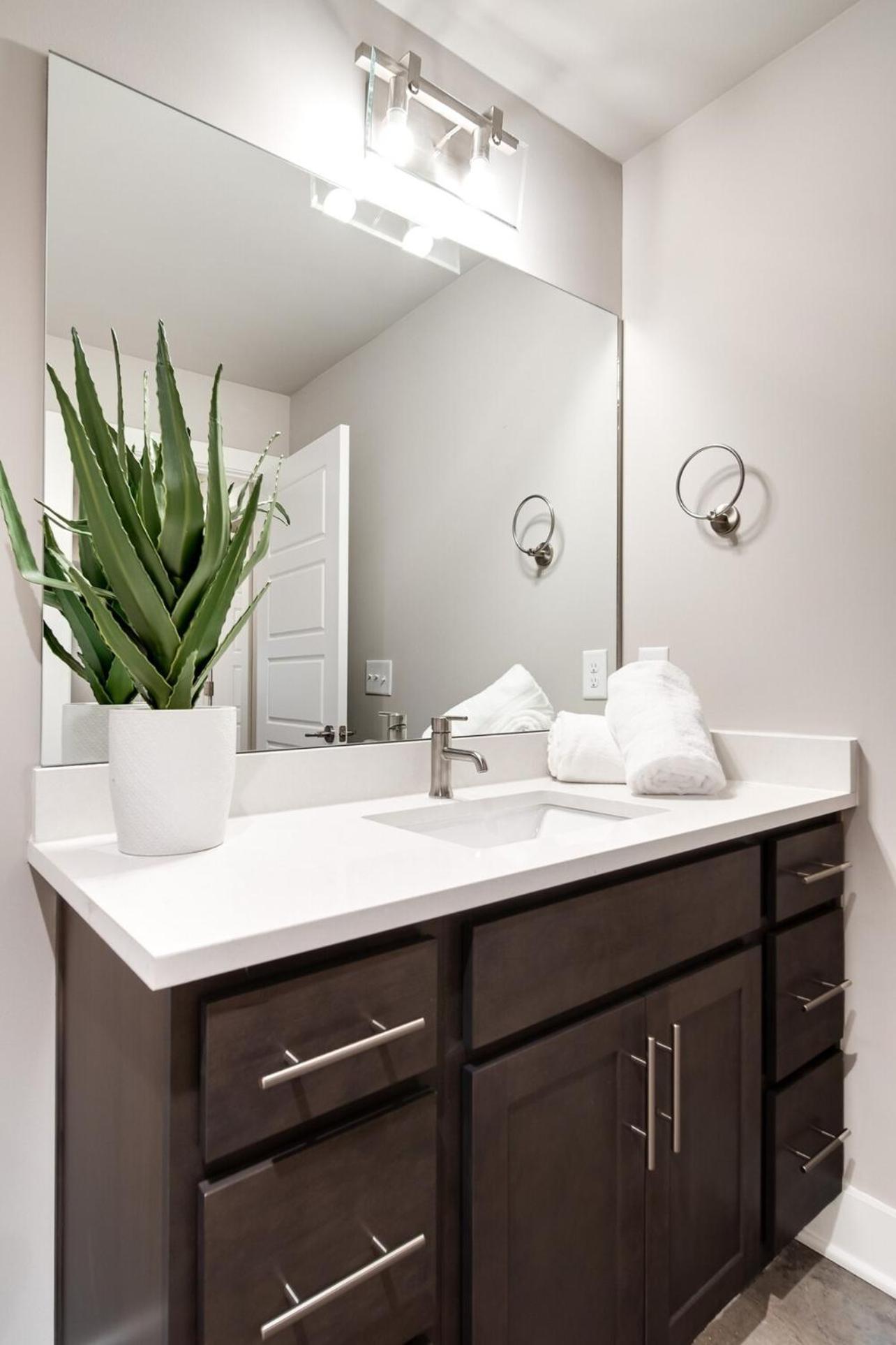 Holiday home Sojourners Haven - 2 Mi To Downtown & Broadway