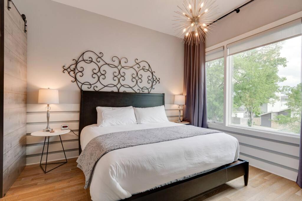 3bd -rooftop Escape- Steps From The Gulch Fun Holiday home *