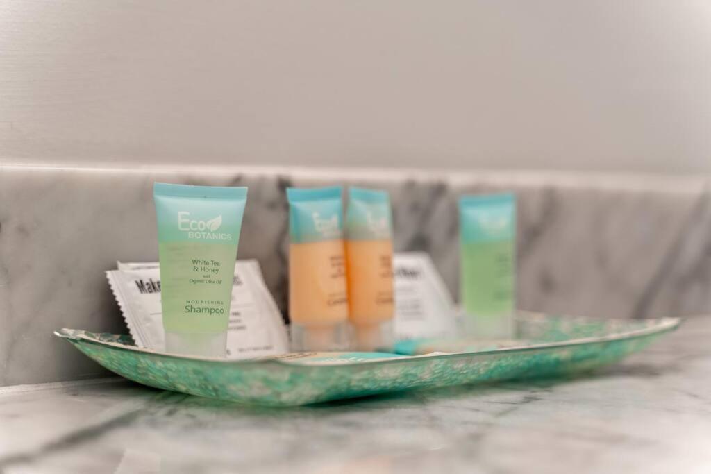 Holiday home 3bd -rooftop Escape- Steps From The Gulch Fun Nashville