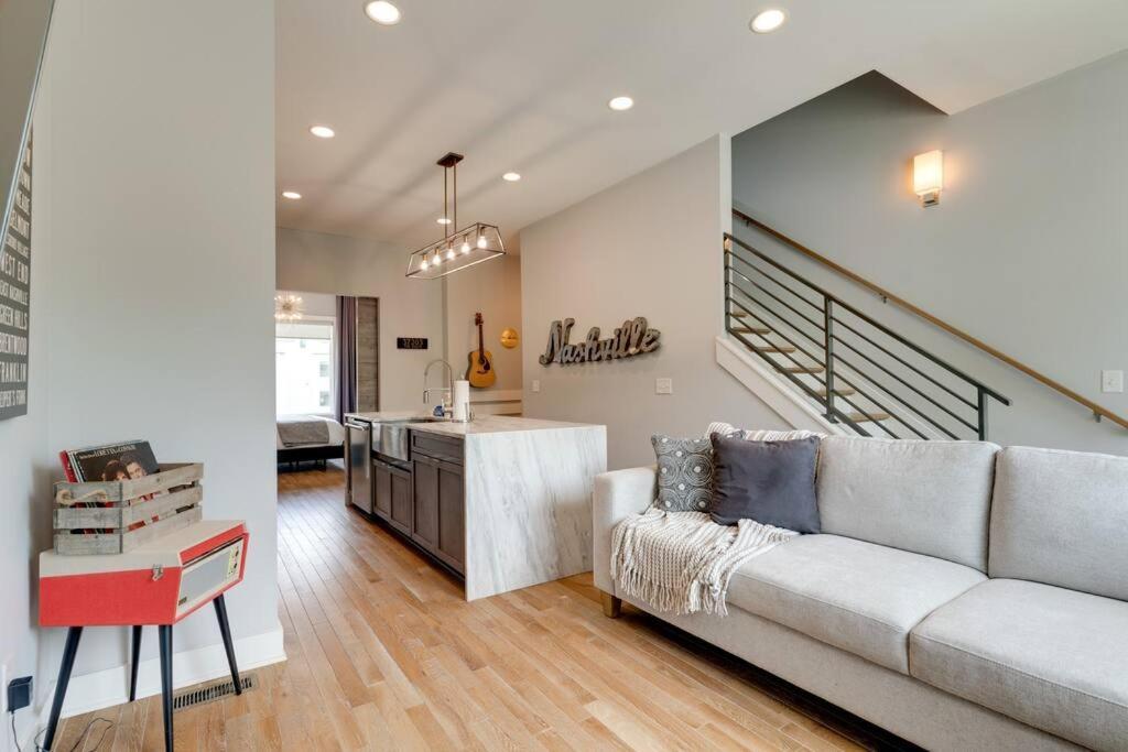 3bd -rooftop Escape- Steps From The Gulch Fun Nashville