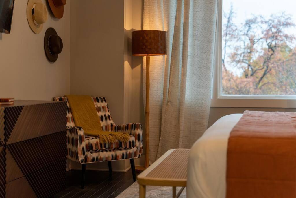 Holiday home Luxury Townhome! Rooftop-game Room! Near Broadway!