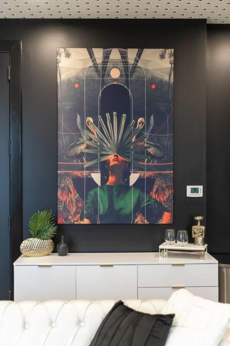 Brand New-luxury Apartment-downtown *