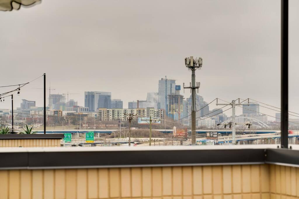 Apartment Brand New-luxury Apartment-downtown