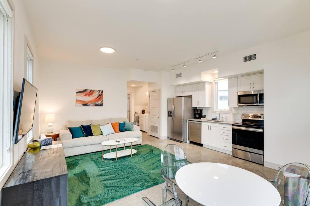 Urban-chic 1mi To New Sc Stadium! *