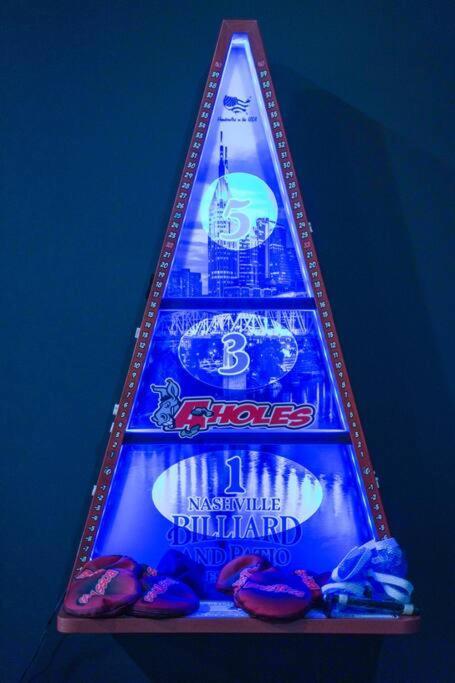 Fantastic Game And Rooftop 1mi To Broadway Holiday home Nashville
