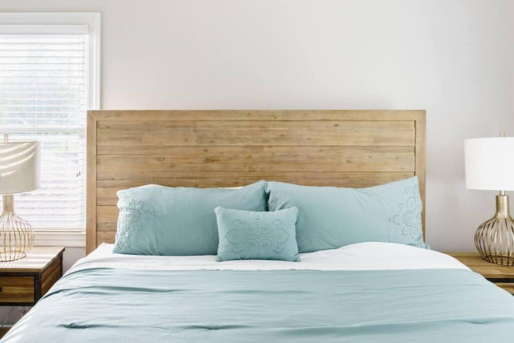 Southern Charm Downtown, Walk To Farmers Market &