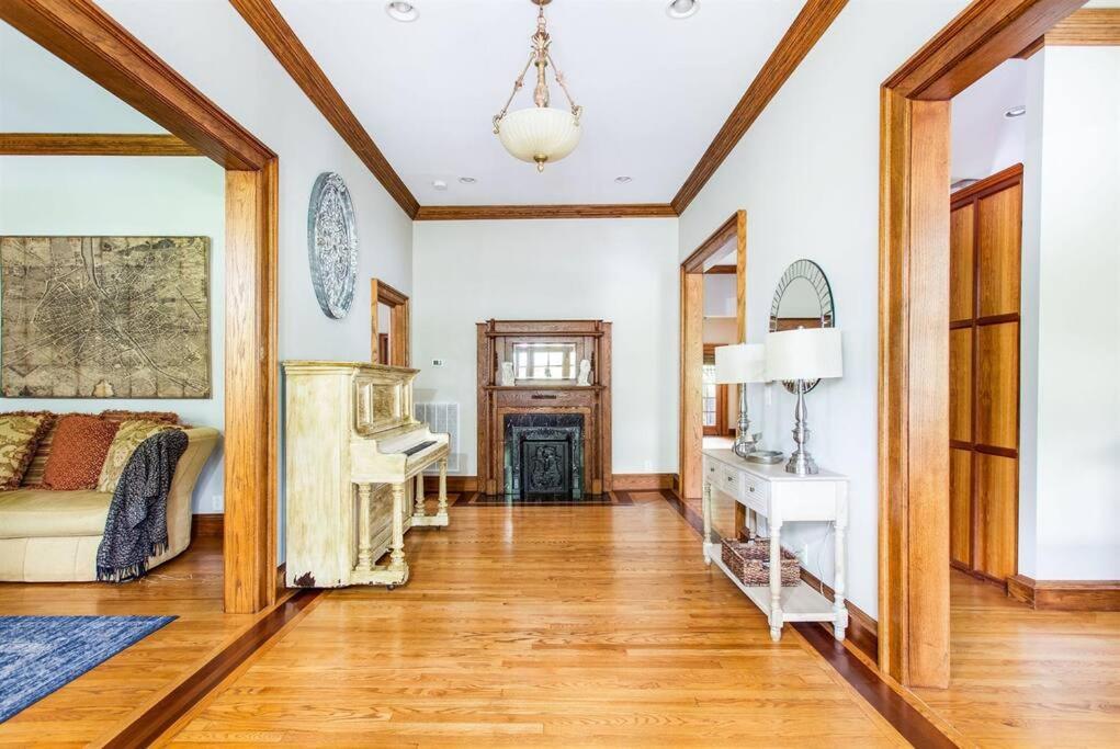 Holiday home Prime Location In 12south, Walkable To Shopping & Dining *
