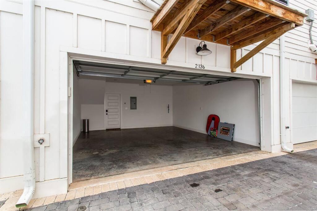 Holiday home With En-suite Bath, Tv & Blackout Shades Nashville