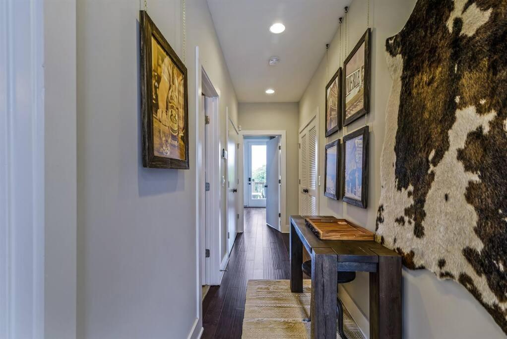 Holiday home Skyline Views, 5min To Broadway Nashville