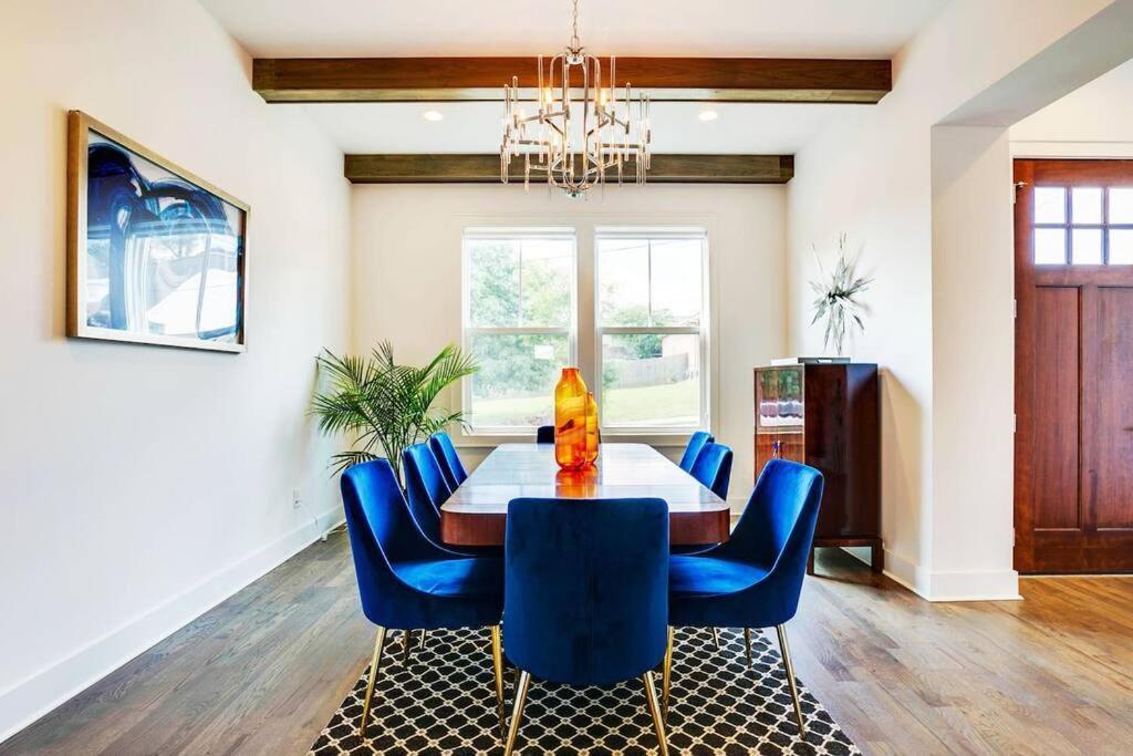 Rooftop, Walk To Restaurants, Printers Alley, Downtown *