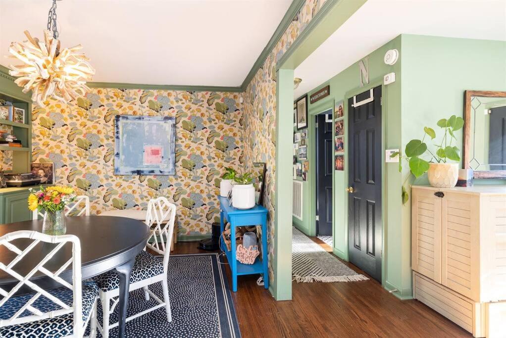 Hot Tub, Ev, Minutes To Opry, Airport & Broadway Holiday home