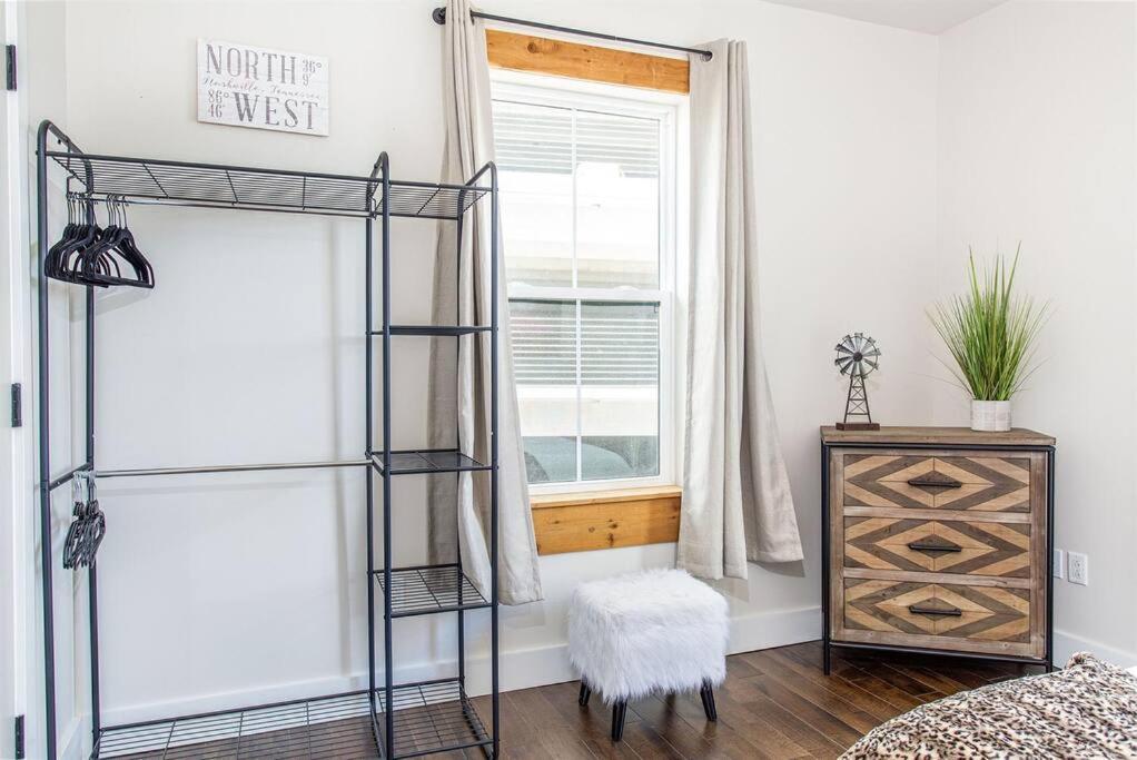 Historic Loft 2mi To Broadway On-site Speakeasy