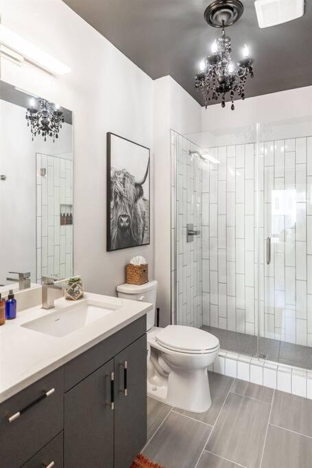 Downtown Midtown Vanderbilt, Honky Tonk Party Pad 2, Parking Gym Pool *