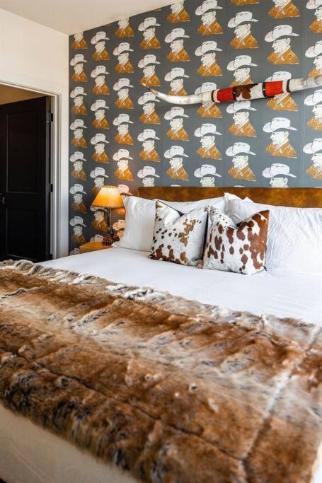 Apartment Downtown Midtown Vanderbilt, Honky Tonk Party Pad 2, Parking Gym Pool *