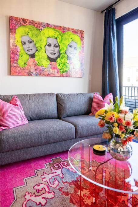 Downtown Midtown Vanderbilt, Honky Tonk Party Pad 2, Parking Gym Pool Apartment Nashville