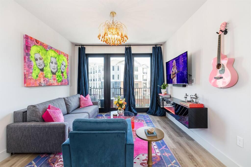 Downtown Midtown Vanderbilt, Honky Tonk Party Pad 2, Parking Gym Pool Nashville