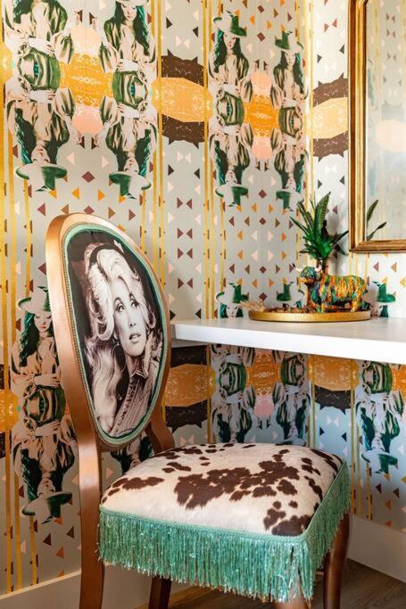 Downtown Midtown Vanderbilt, Honky Tonk Party Pad 2, Parking Gym Pool Apartment *