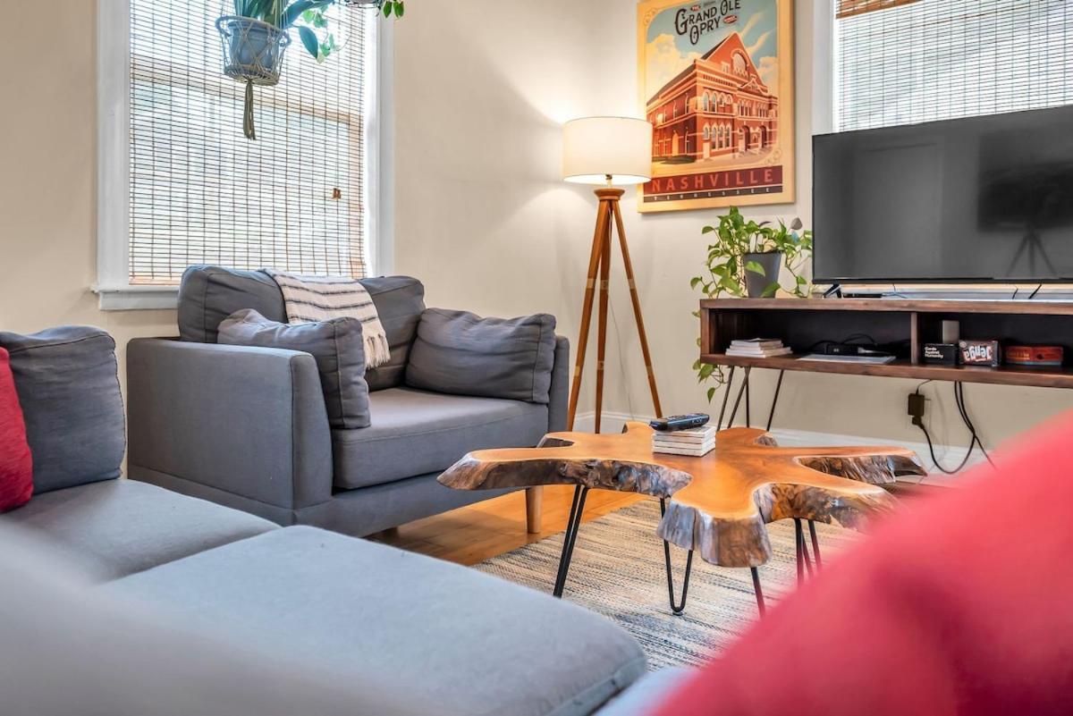 Prime East Nash Location - 5 Mins To Broadway Holiday home Nashville