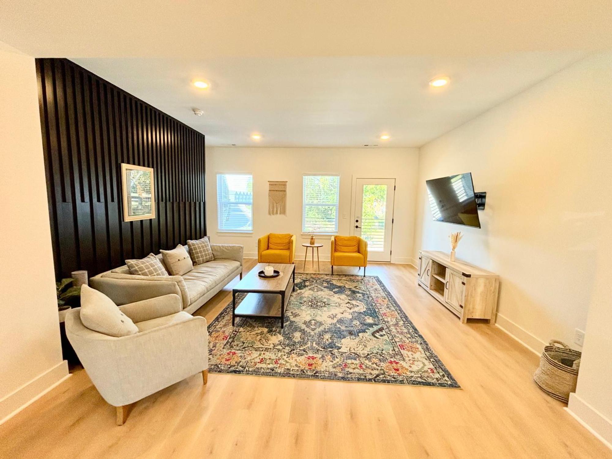 Holiday home Closetobroadwayairportoprymillsgameroom16 *