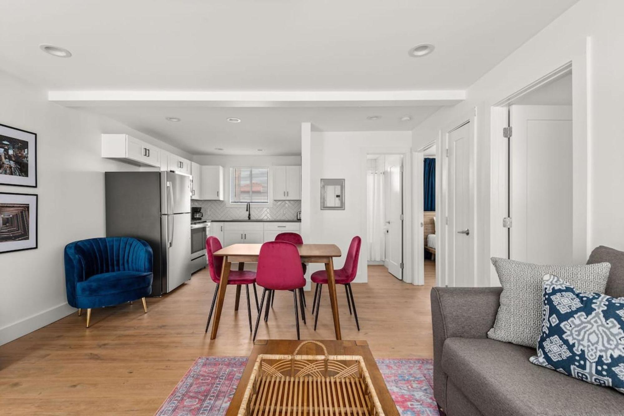 Nest- Contemporary Living Unit 2b Apts Apartment Nashville