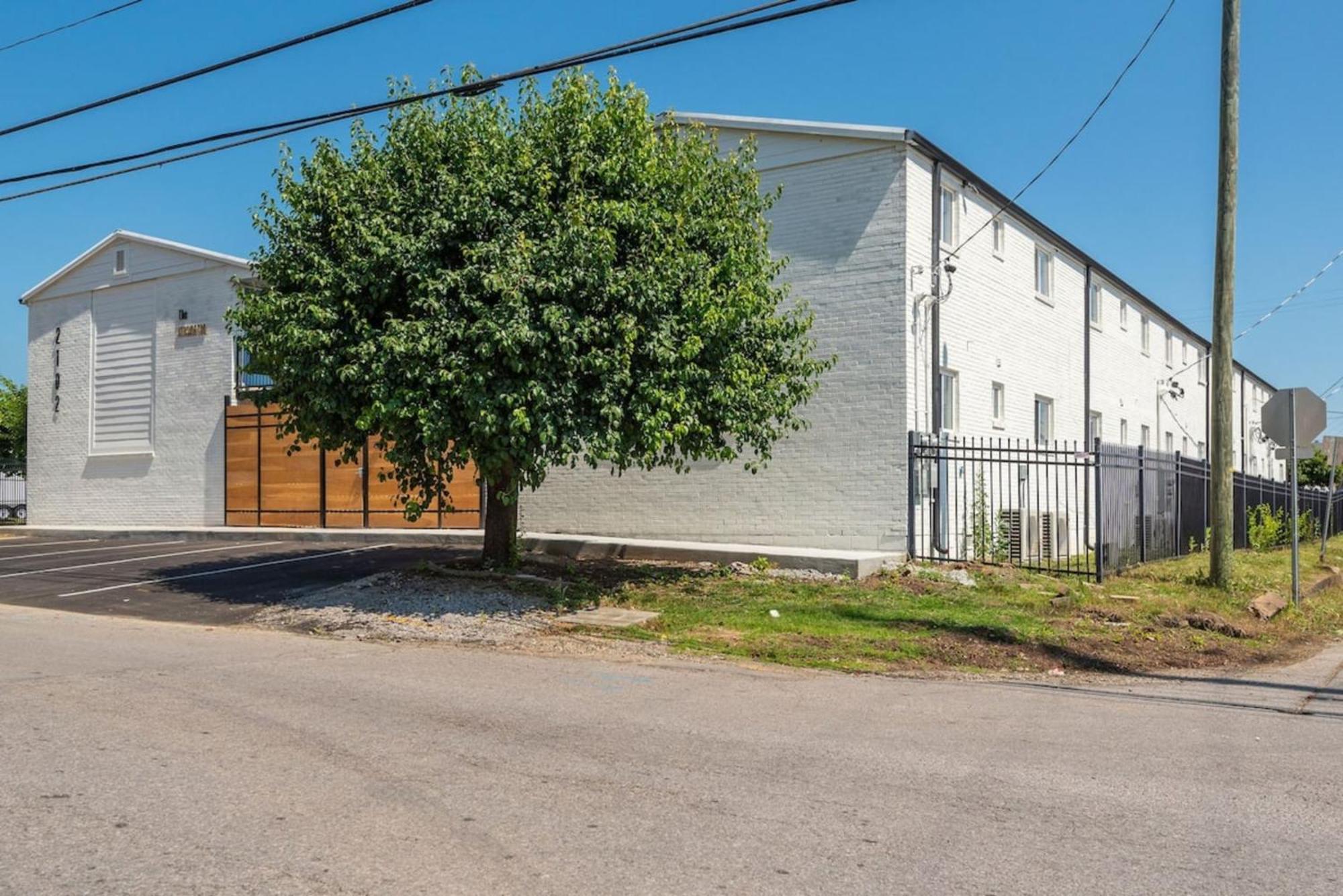 Charming Getaway Unit 12b Apts Apartment Nashville