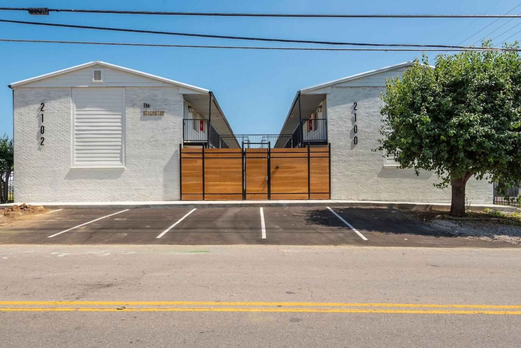 Charming Getaway Unit 12b Apts * Nashville