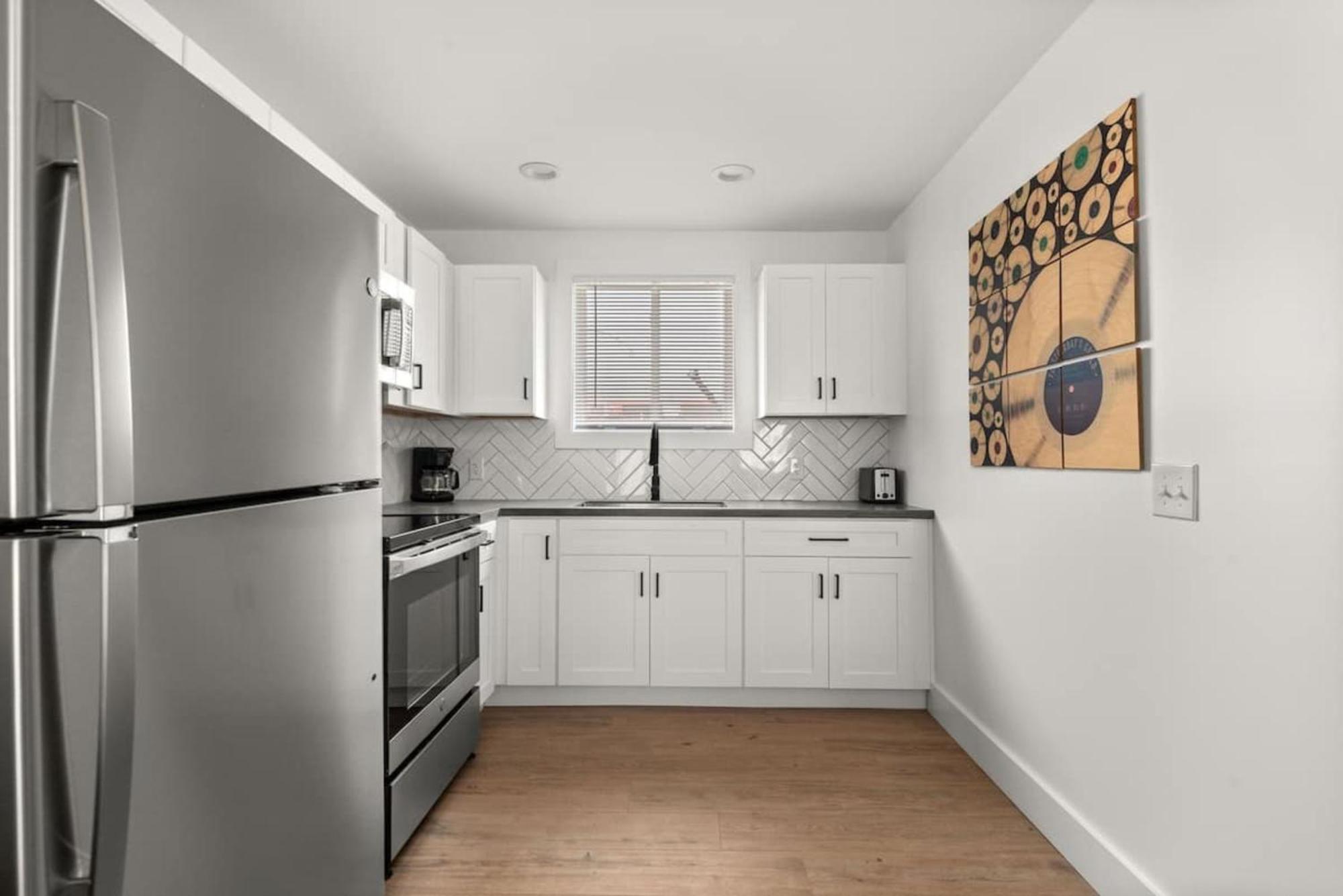 Charming Getaway Unit 12b Apts *