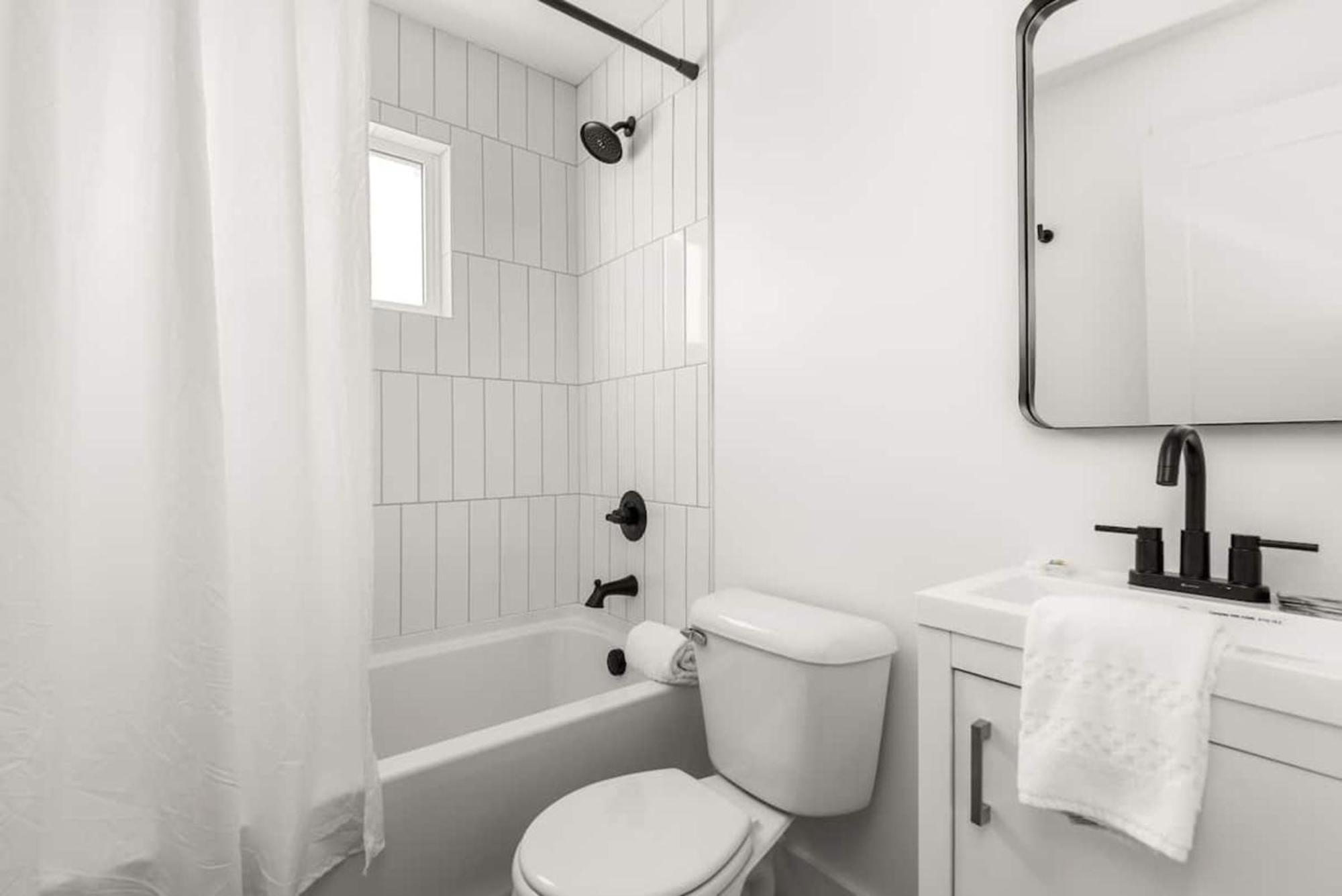 Apartment Cityscape Haven In Unit #6a Apts Nashville
