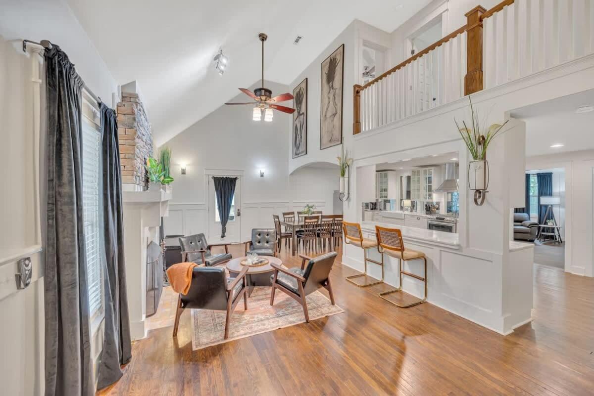 Lrg East Nash Mins 2 5pts & 5m To Dt Holiday home Nashville