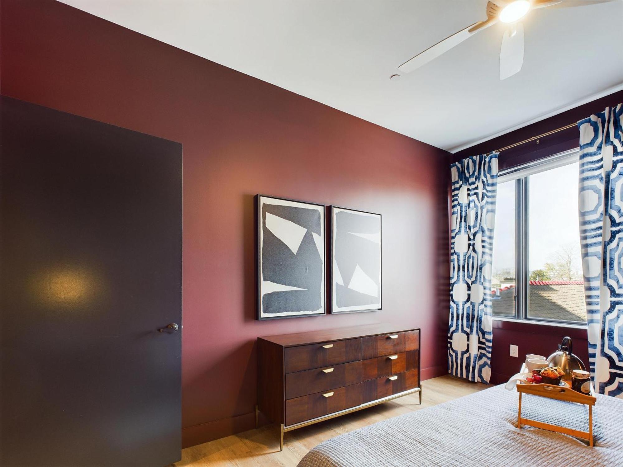 Foxscape - 6 Homes In 12 South - Private Balconies *