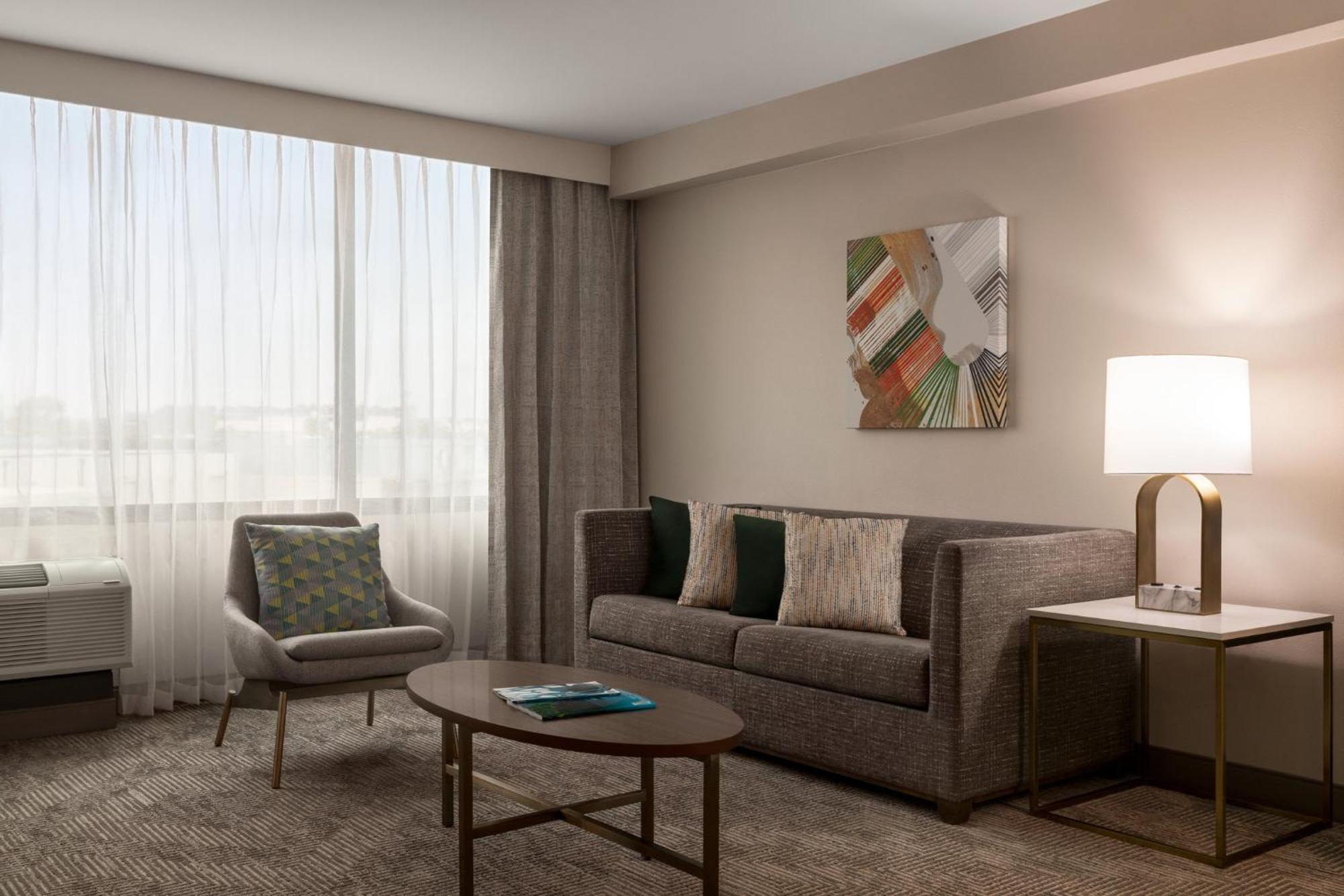 Hotel Downtown - Stadium By Ihg Nashville