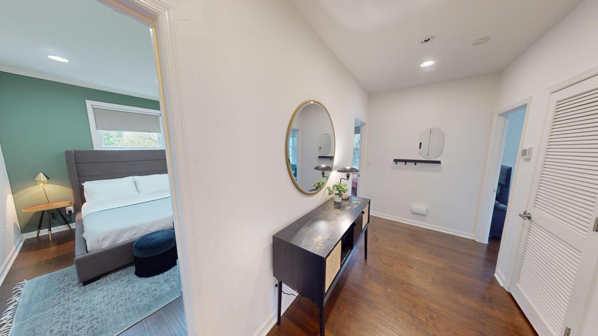 Apartment West End Getaway *