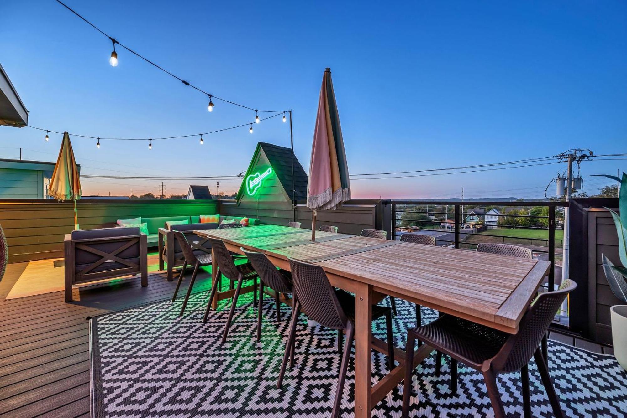 Holiday home Designer Single Family House-rooftop- Hot Tub