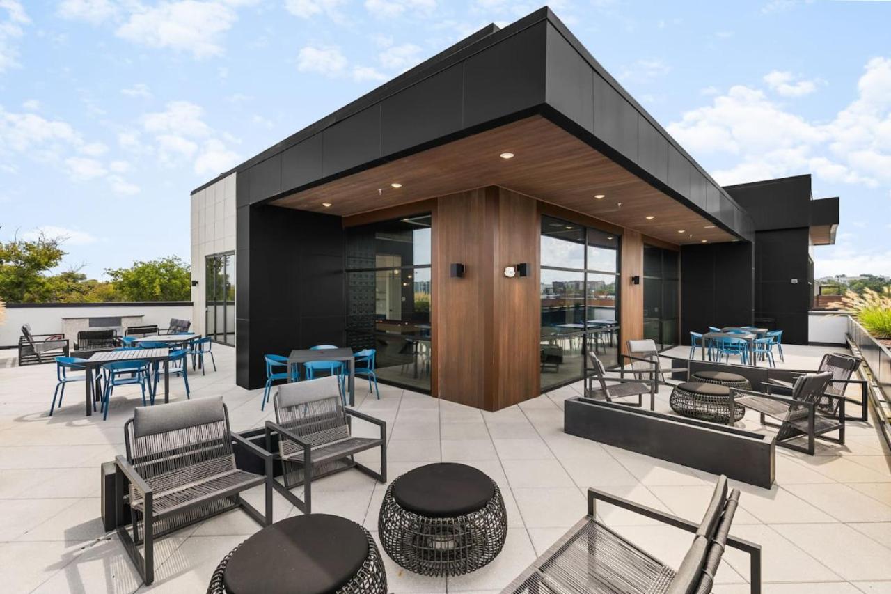 Upscale Music Row Corner Unit With Patio Rooftop With View And Gym