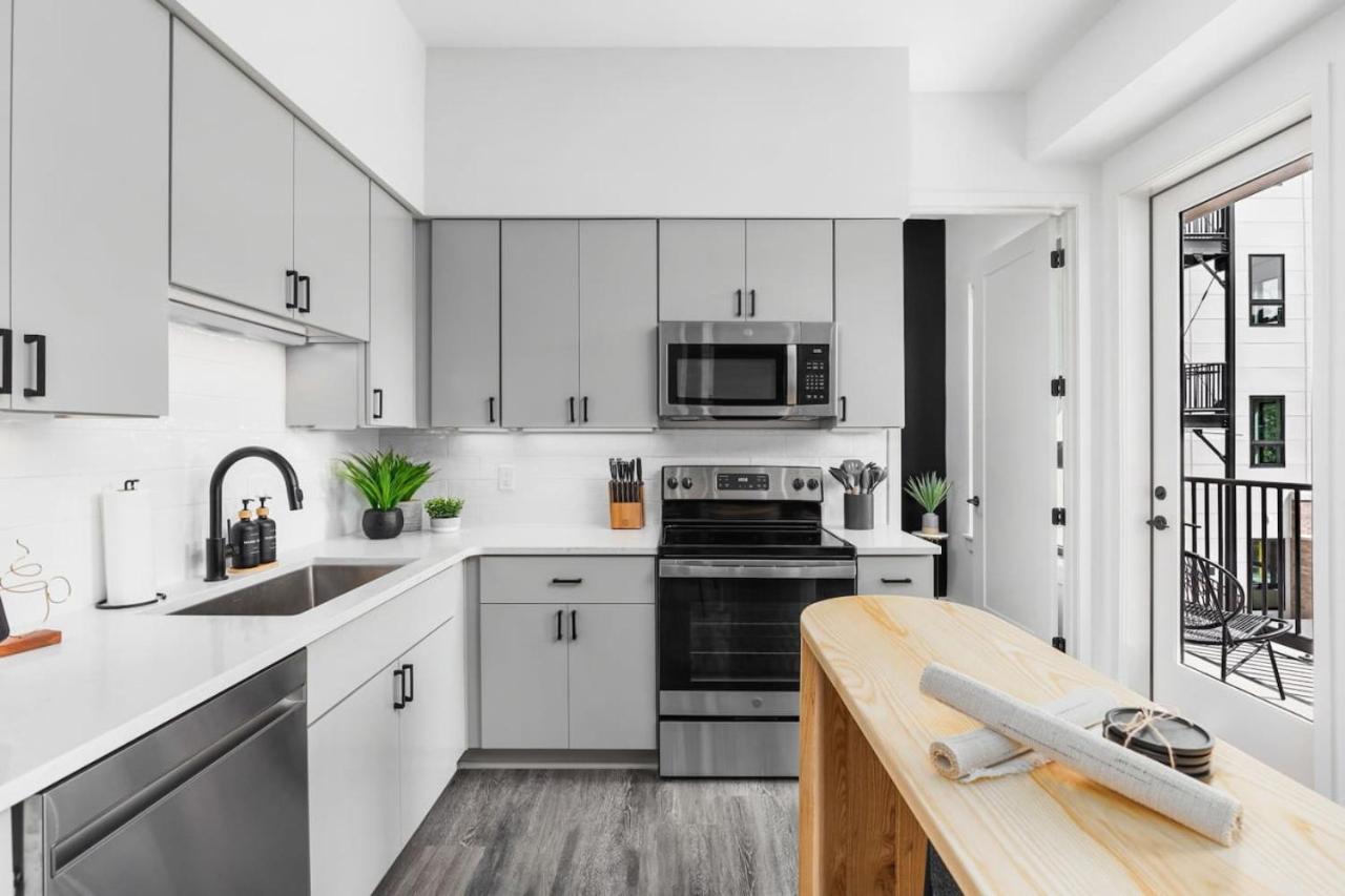 Chic Music Row Rooftop Deck With View Gym Office And Apartment *