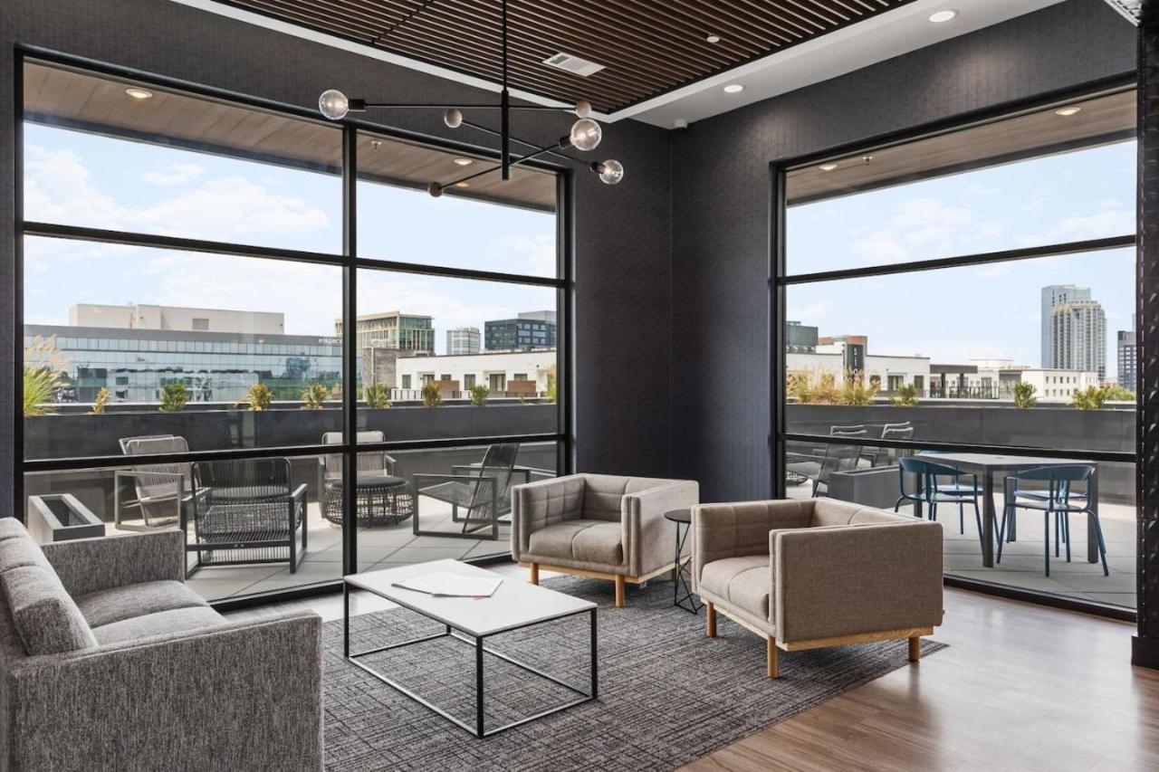 Apartment Chic Music Row Rooftop Deck With View Gym Office And *