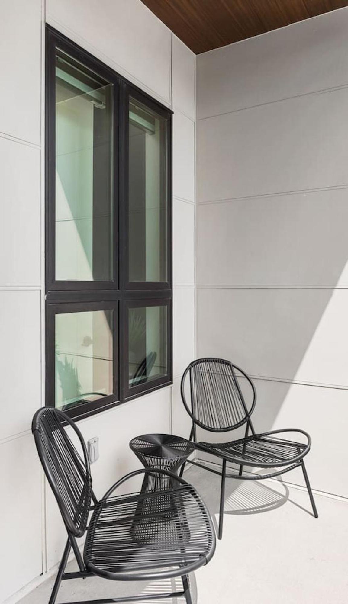 Apartment Chic Music Row Rooftop Deck With View Gym Office And