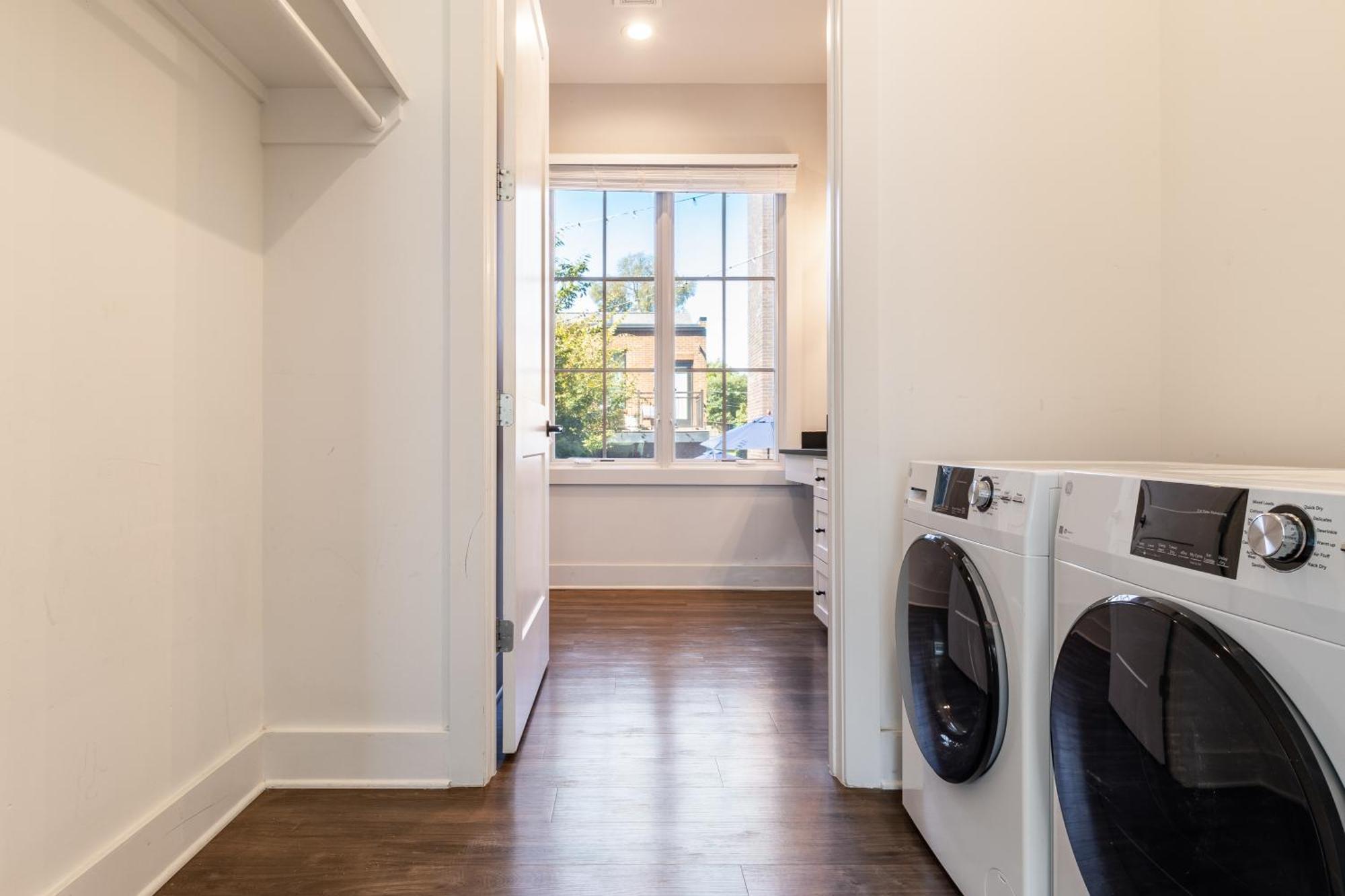 The Magnolia By Avantstay Stylish Comfort Near Downtown Apartment