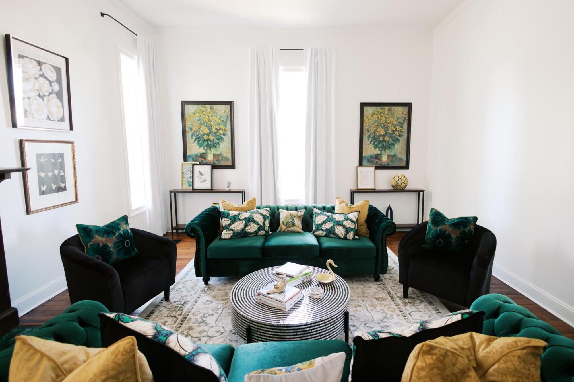 Historic For Groups! 8 Min To Dt! Sleeps 12 Holiday home *