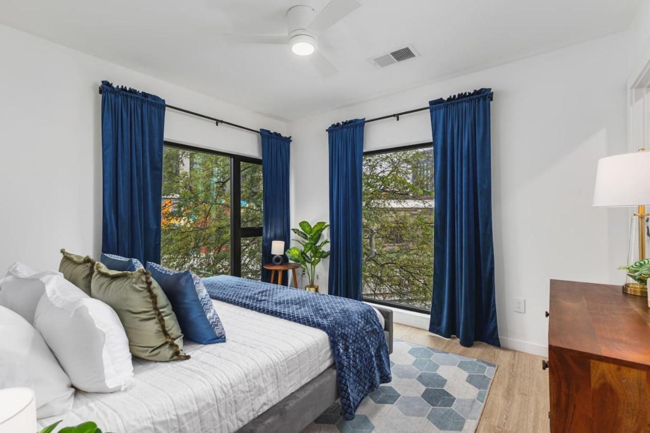 Luxury In The Gulch With Patio Pool Walk To Broadway Apartment Nashville