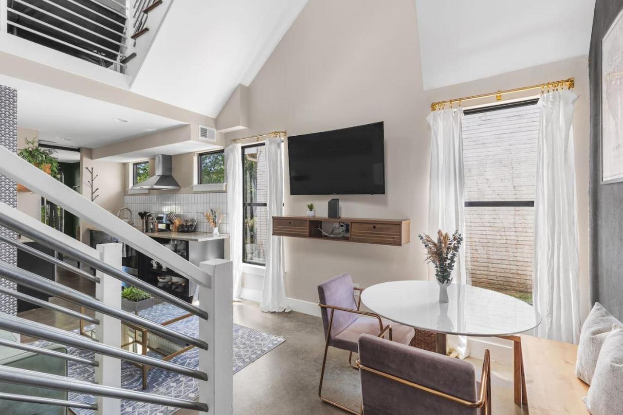 Modern With Rooftop Deck Walk To Coffee Restaurants Brewery Holiday home *