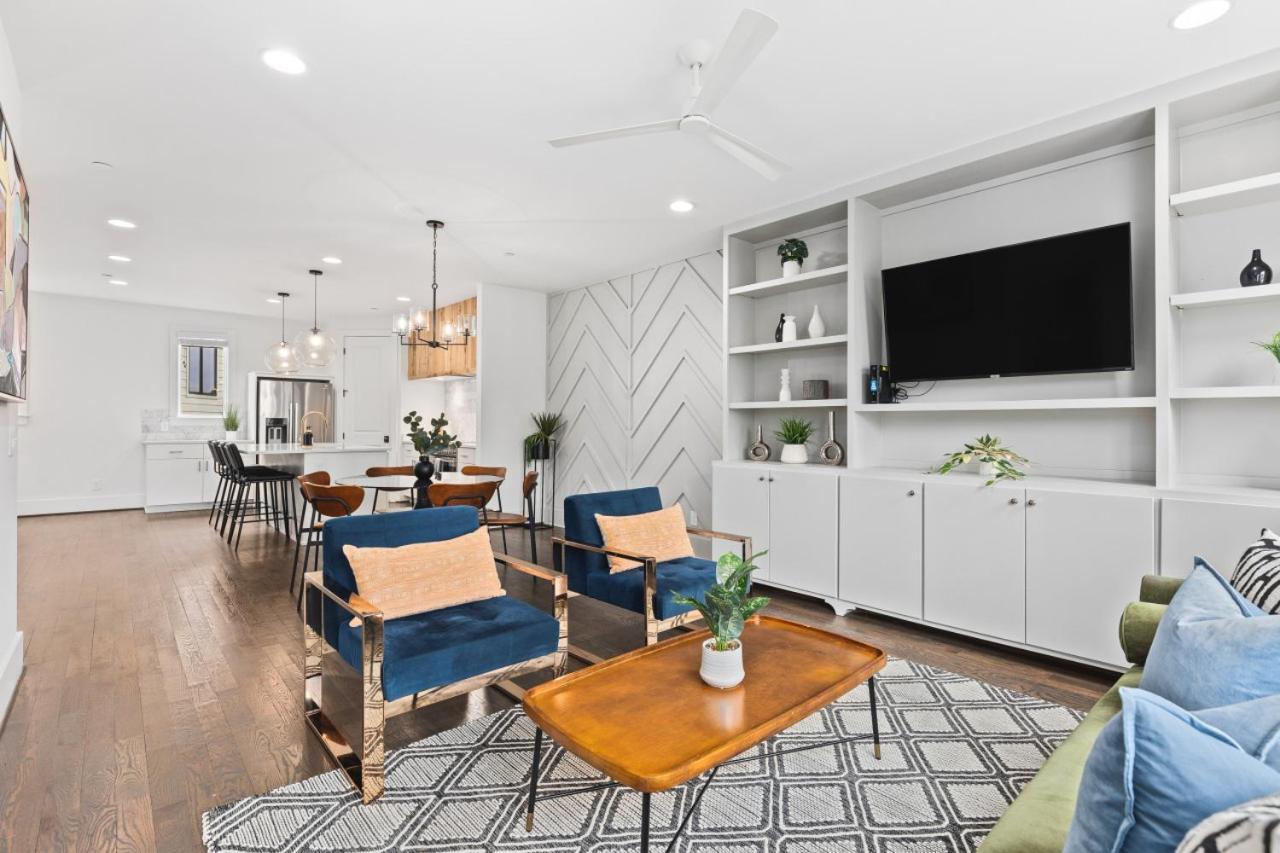 Walk To 12 South And Belmont With Garage Firepit And Patio *