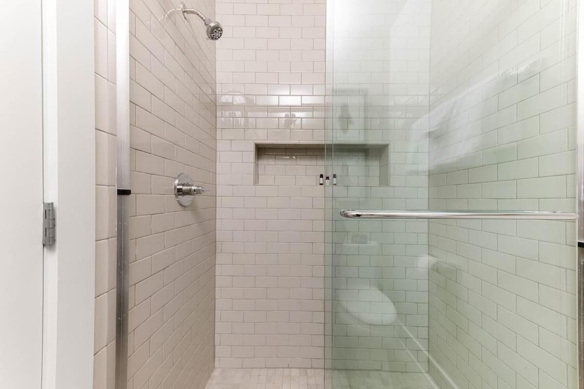 The Hadden House - Rooftop Lounge With Firepit *