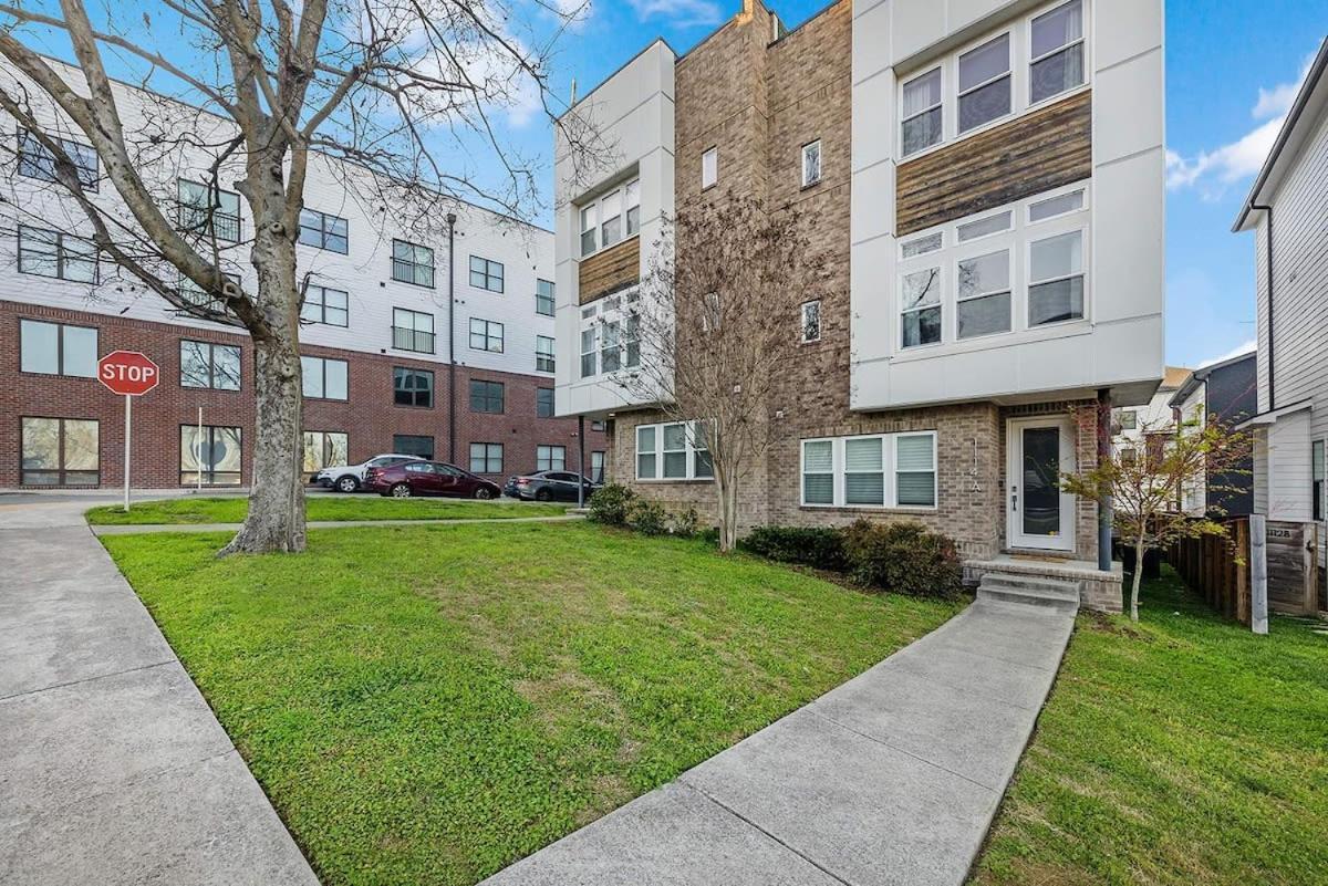 The Hadden House - Rooftop Lounge With Firepit *