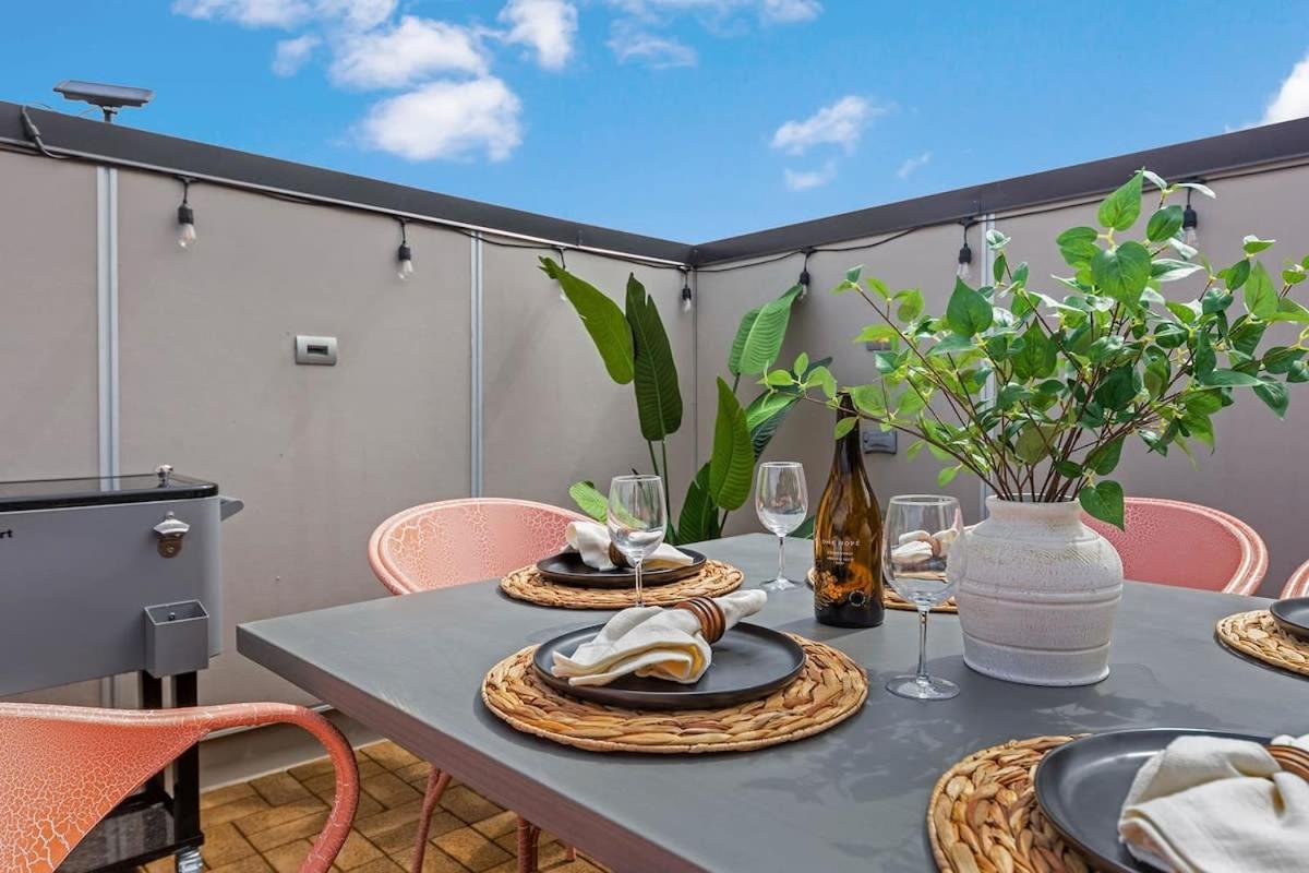 The Hadden House - Rooftop Lounge With Firepit Holiday home