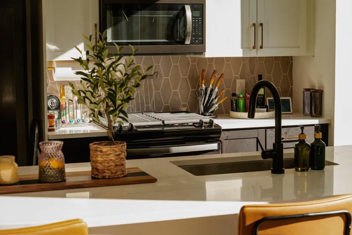 2bed 2bath Nest For Family Apartment *